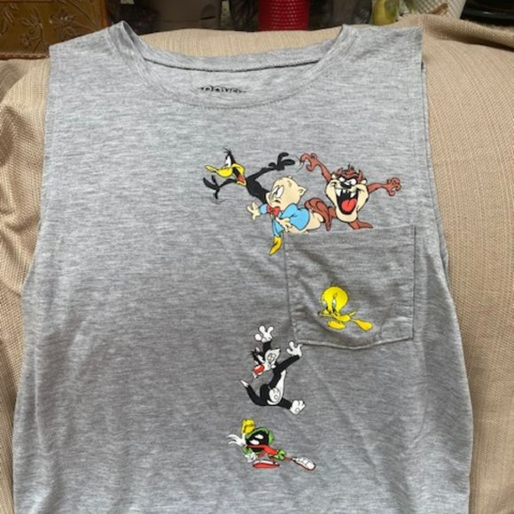 Warner Bros. Tops - Looney tunes tank top XL like new